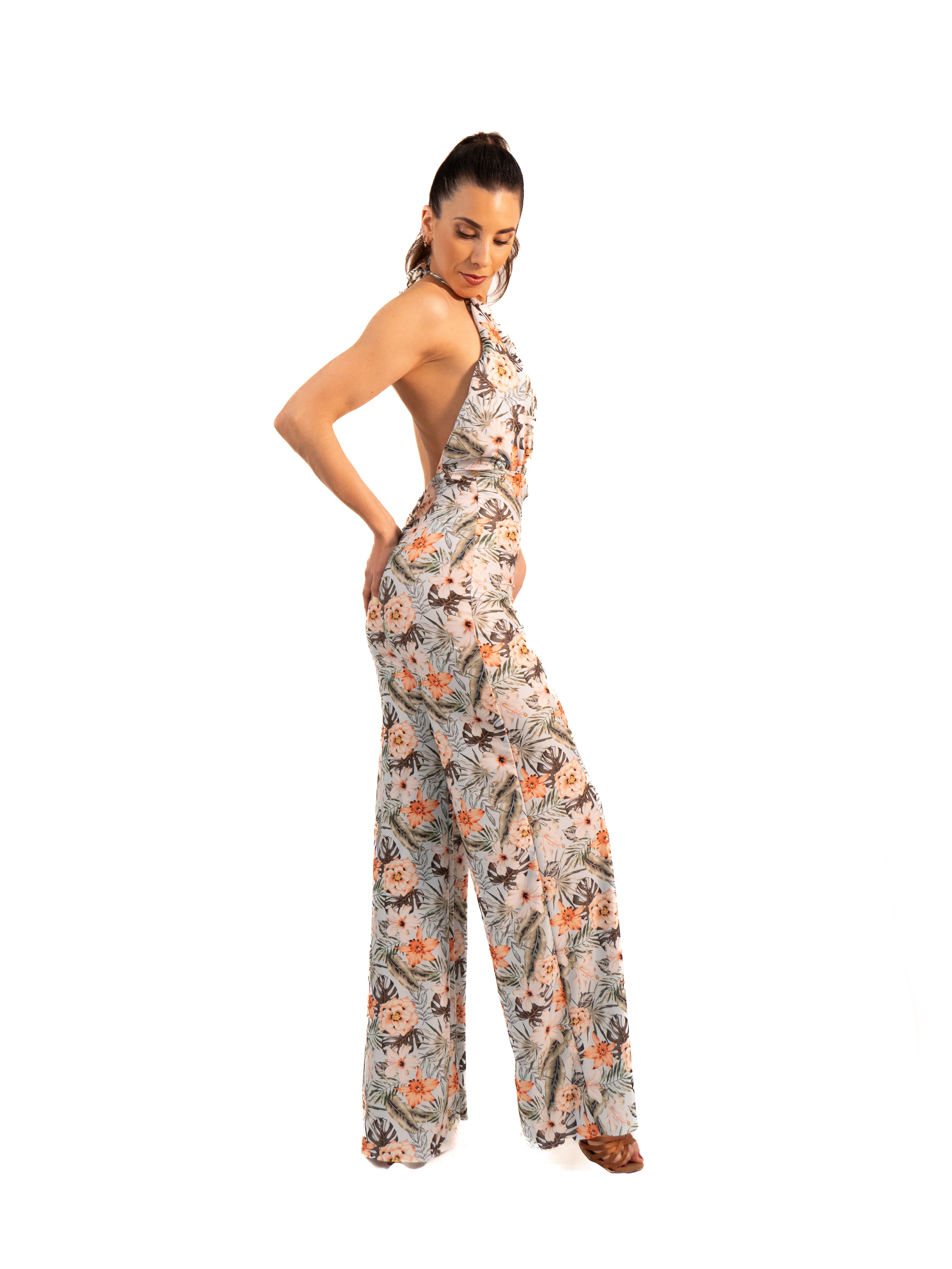 Mono Karina Blanco Flores